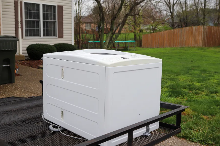 Signs You Need An Appliance Removal Hauling Service Soon in Fayetteville, AR Signs You Need An Appliance Removal Hauling Service Soon in Fayetteville, AR